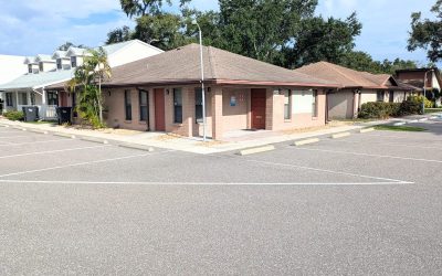 SVN Commercial Advisory Group Brokers Medical Office Lease at Parkwood Professional Center in Bradenton