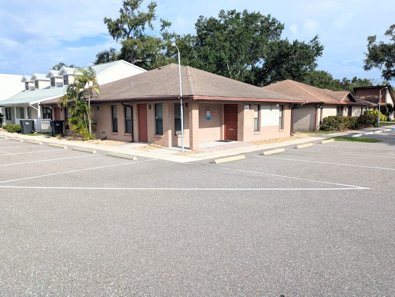 Parkwood Professional Center in Bradenton